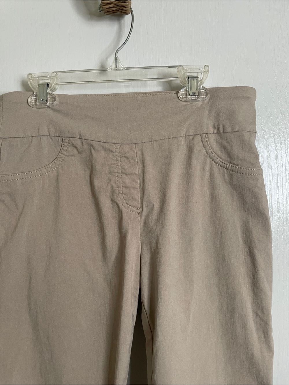 Ruby Rd. Tan Pull-On Capris Size 10P - Picture 2 of 5